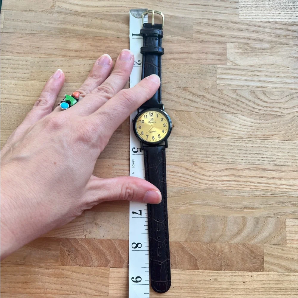 Riviera ladies gold tone black dress Watch NEW BATTERY
